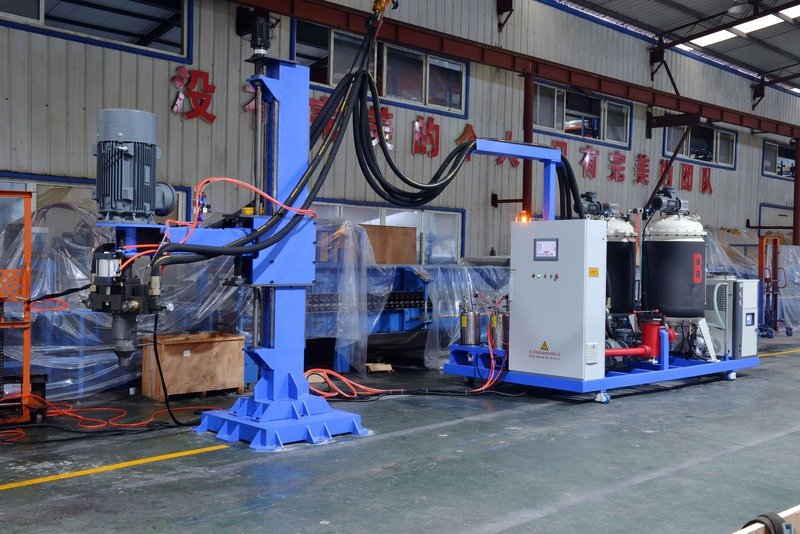 Low-Pressure Foaming Machine