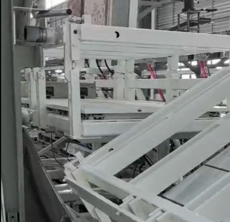 Mechanical Opening and Closing Mold Frame