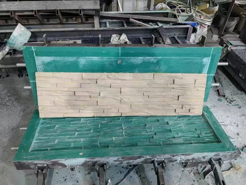 Manual Locking Mold Frame